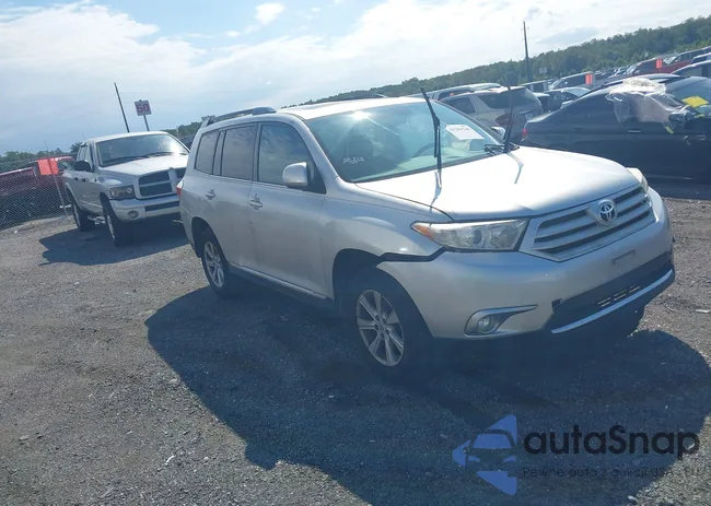 5TDBK3EH0BS076143: 43201540