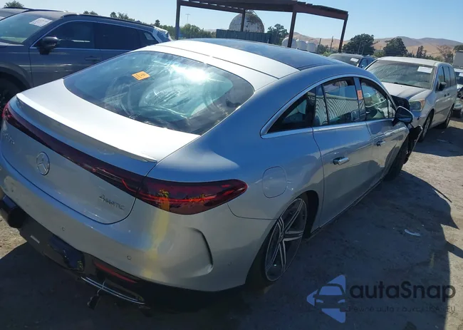 W1KCG2EB8RA048762: 43200584