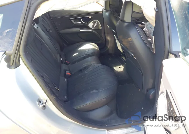 W1KCG2EB8RA048762: 43200584