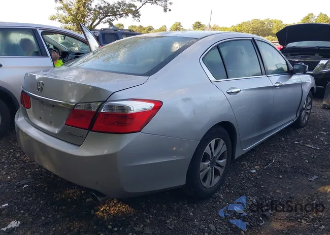 1HGCR2F38DA188512: 43200693