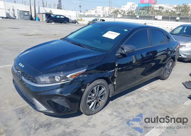 3KPF24AD8RE772411: 43200714