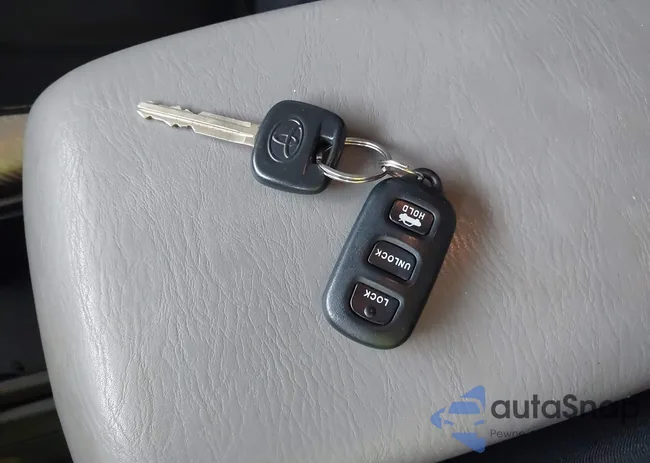 4T1BE32K45U514830: 43200780