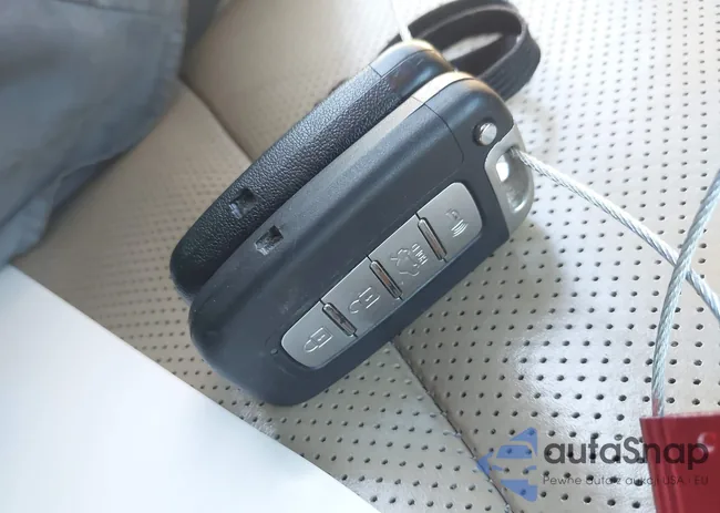 KMHGC4DD1CU151898: 43202122