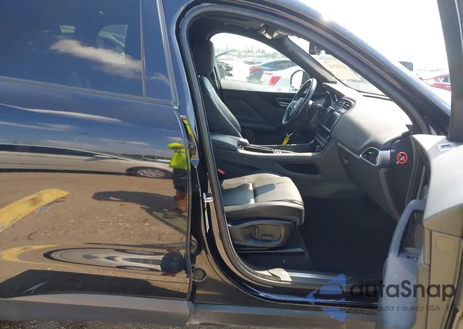 SADCJ2FX7JA328445: 43202142