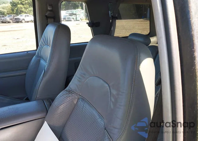 1FMYU22E3WUC85544: 43202236