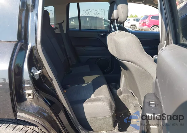 1C4NJDBBXCD541823: 43202522