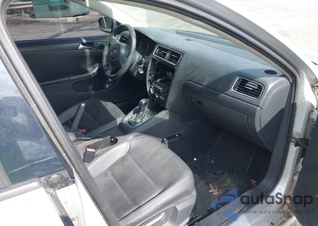 3VWDP7AJ9CM332952: 43201636