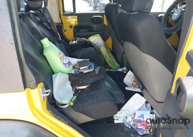 1J4GA39138L528290: 43201819