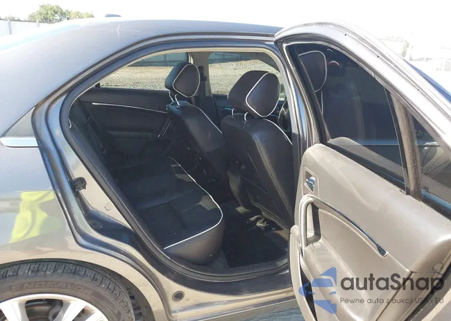 3LNHL2GC4CR802637: 43201842