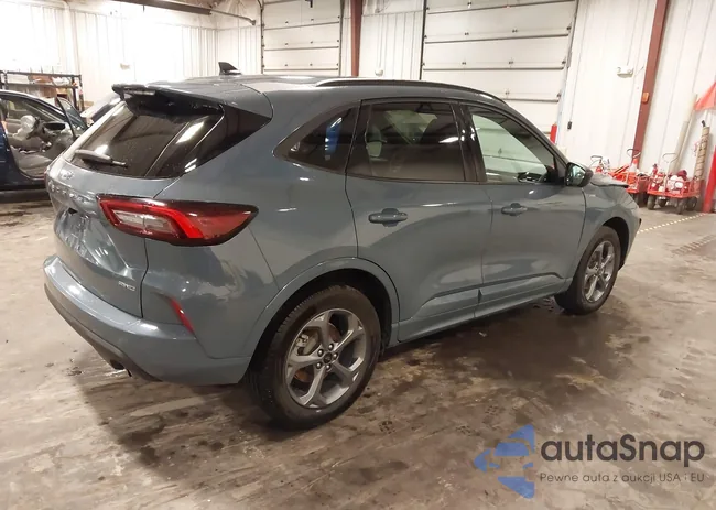 1FMCU9MN5PUA02028: 43202977