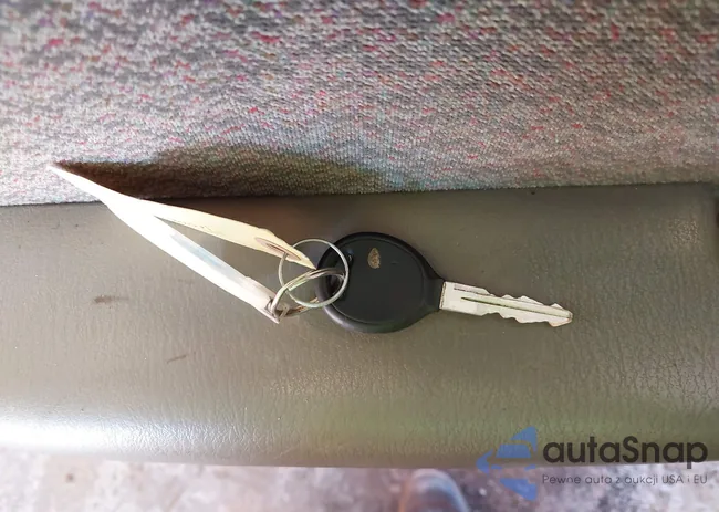 2P4GP253XYR565801: 43203004