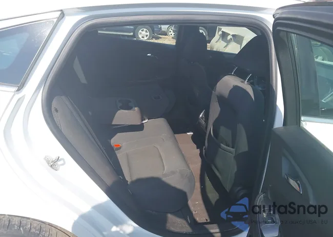 1G1ZE5ST1HF105693: 43203047