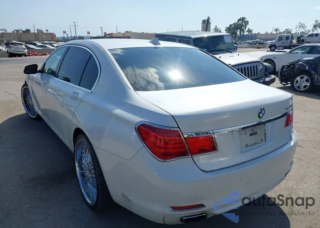 WBAKB4C54BC574990: 43203048