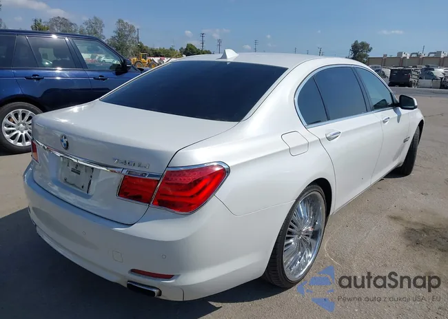 WBAKB4C54BC574990: 43203048