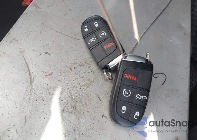 2C3CDXHG0KH726245: 43203194