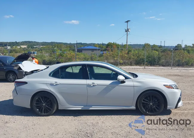 4T1K61BK3PU084048: 43203364