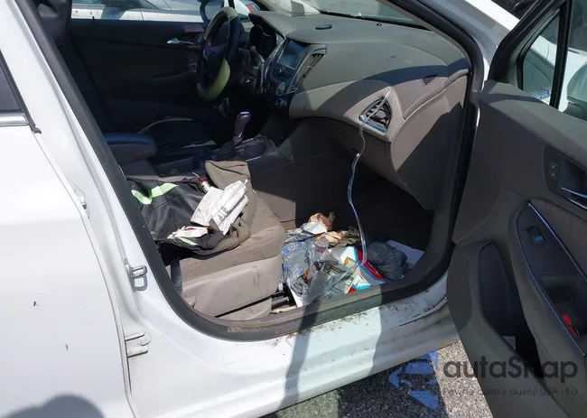 3G1BE6SM8HS569852: 43203407