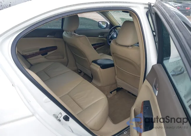 1HGCP36889A038771: 43203442