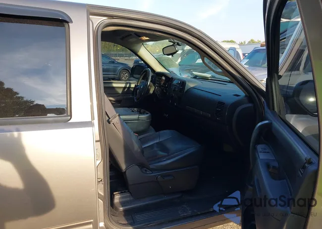 1GCPKSE72CF155564: 43202567