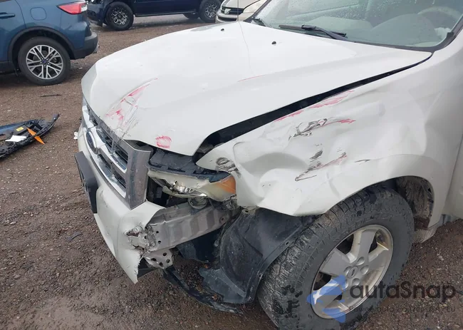 1FMCU93G09KB70211: 43202578