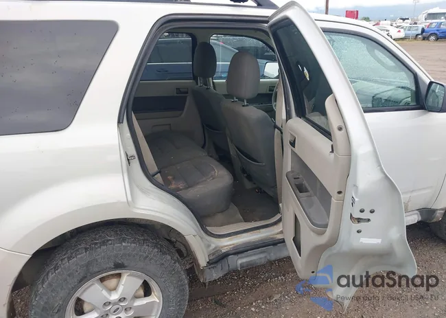 1FMCU93G09KB70211: 43202578