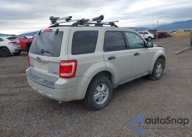 1FMCU93G09KB70211: 43202578