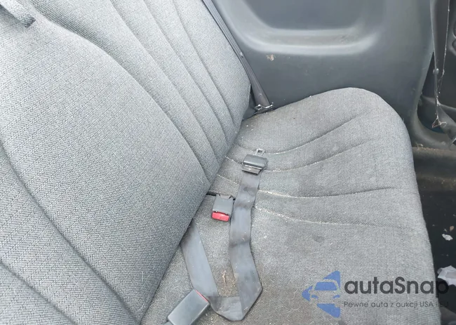 1G2JB1246W7528652: 43202701