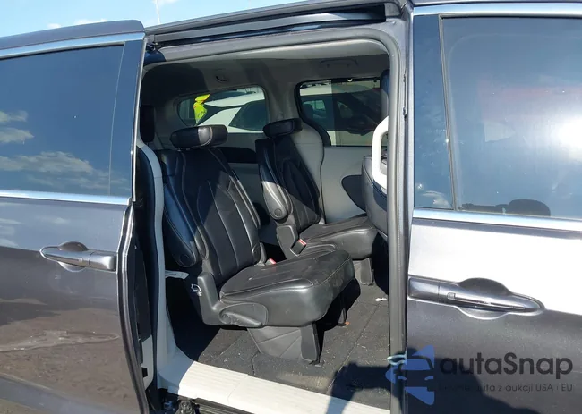 2C4RC1BG9PR525198: 43202771