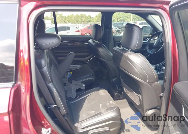 1C4RJKAG6M8155848: 43202887