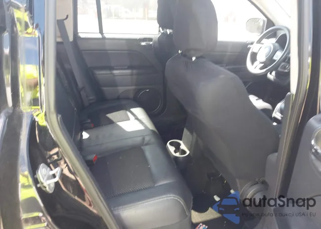 1C4NJCBA9FD379768: 43204201