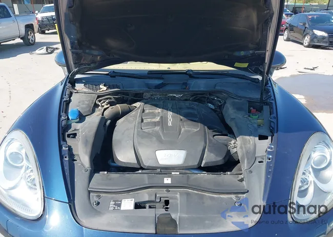 WP1AF2A28ELA38904: 43204260