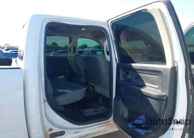 3C6UR5CL7GG305163: 43203581