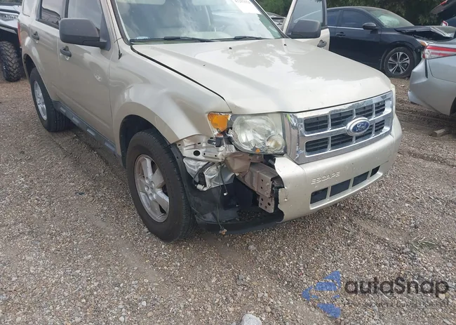 1FMCU0D70AKC46802: 43203654