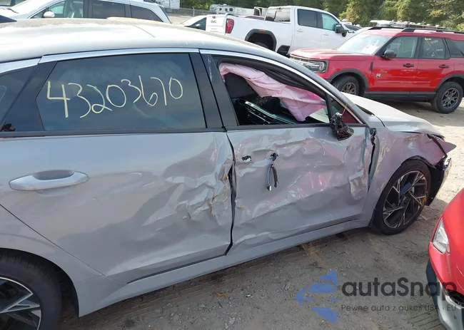 KNAG64J77S5350115: 43203670