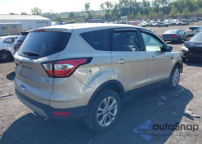 1FMCU9GD5HUC42104: 43203714