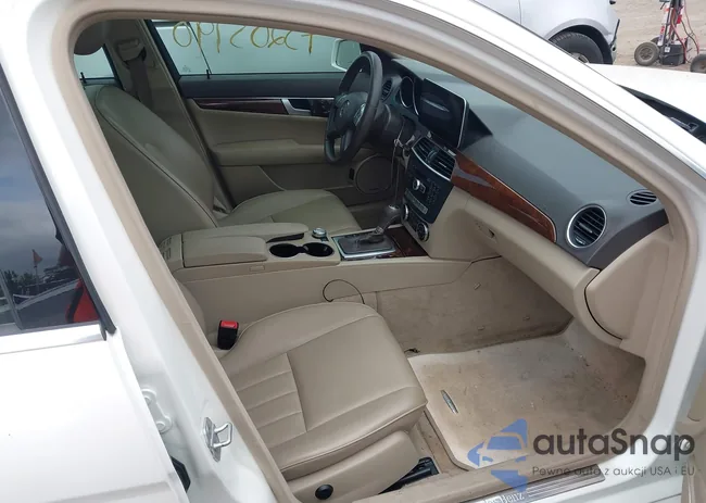 WDDGF8AB7DG131716: 43203790