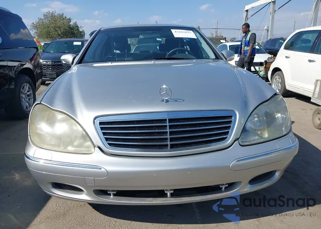 WDBNG75J3YA074707: 43203815