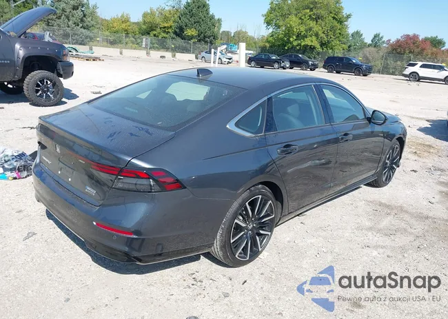 1HGCY2F84SA043222: 43203821