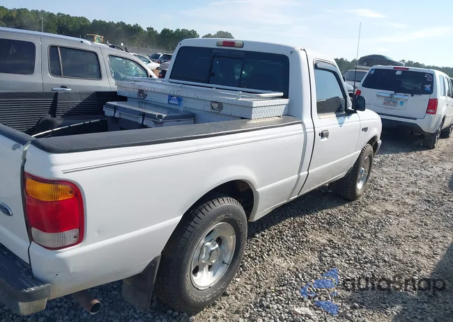 1FTYR10C1XUB89768: 43203837