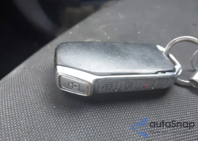 3KPF34AD5ME332846: 43203904