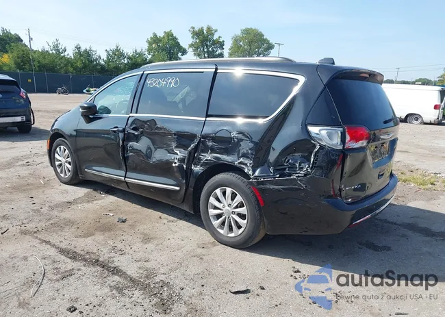 2C4RC1BG4HR795053: 43204990