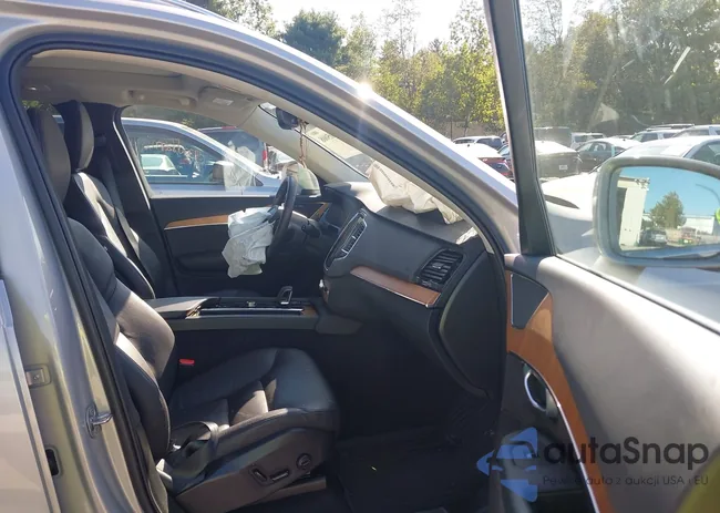 YV4H60CEXR1148010: 43205008