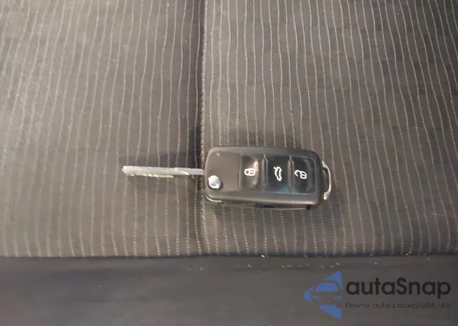 WVGAV7AX9FW607932: 43205247