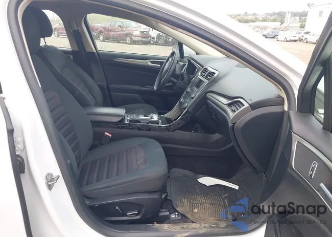 3FA6P0LU9JR197505: 43205379