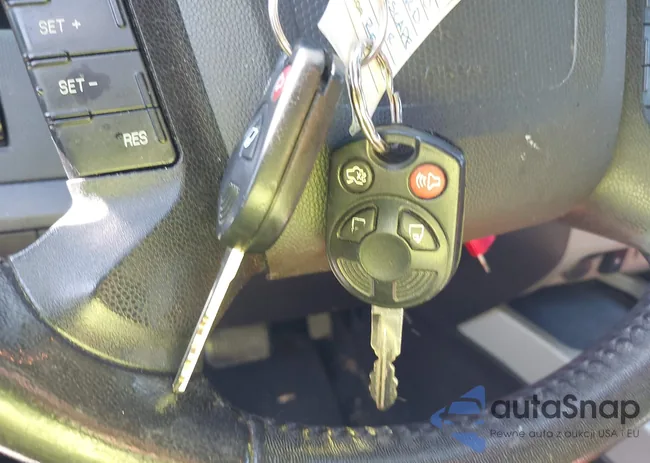 1FMCU9DG9AKB40269: 43204725