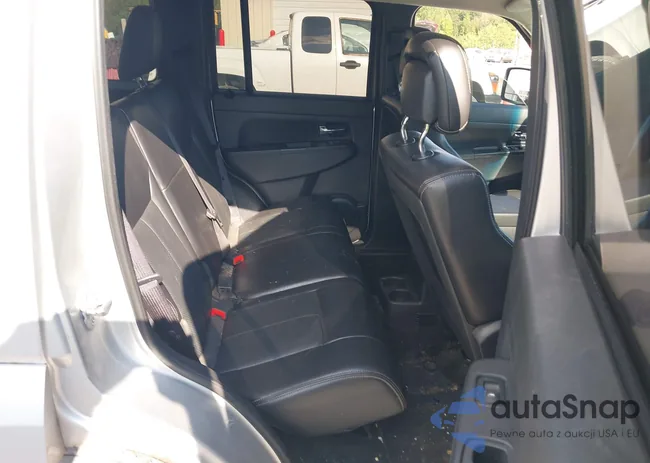 1C4PJLAK6CW189042: 43204813