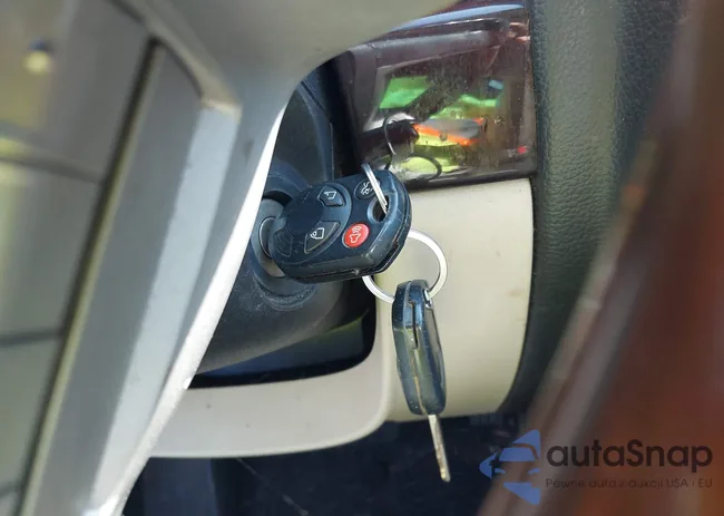 3LNHM26T89R605364: 43206092