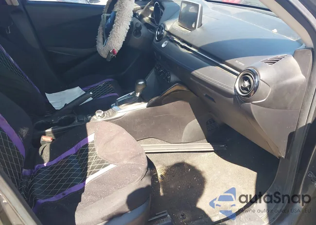 3MYDLBZV1GY145214: 43206144