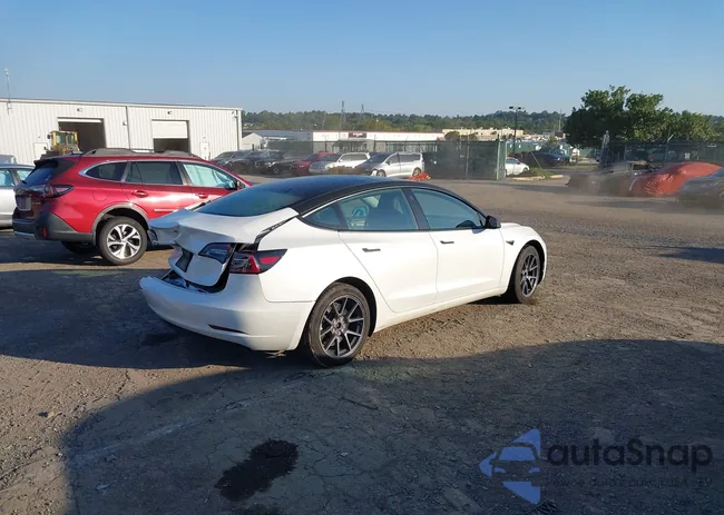 5YJ3E1EAXPF511717: 43206394