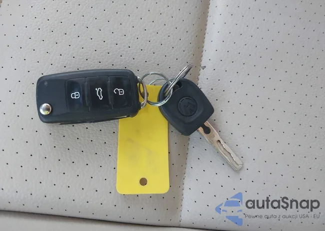 WVGAV7AX4HW512231: 43206523